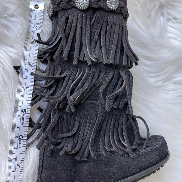 MINNETONKA 3 Layer Fringe Boot in Black - Picture 9 of 13